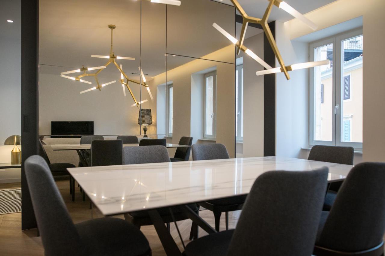 Luxury Apartment Contesa ロヴィニ エクステリア 写真
